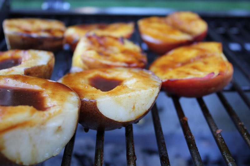 BBQ Peaches | Cooking-Outdoors.com | Gary House