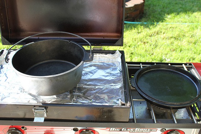 Camp Chef Classic Dutch Oven Review: Great for Camping