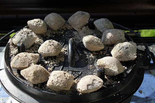 Using the Camp Chef Big Gas Grill as a Dutch oven table