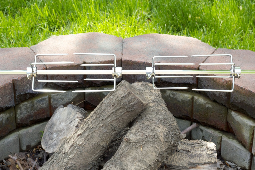 Grizzly Spit Portable Campfire Rotisserie Kit