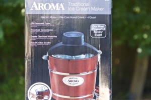 Aroma Old Fashioned Ice Cream Maker |cooking-outdoors.com | Gary House