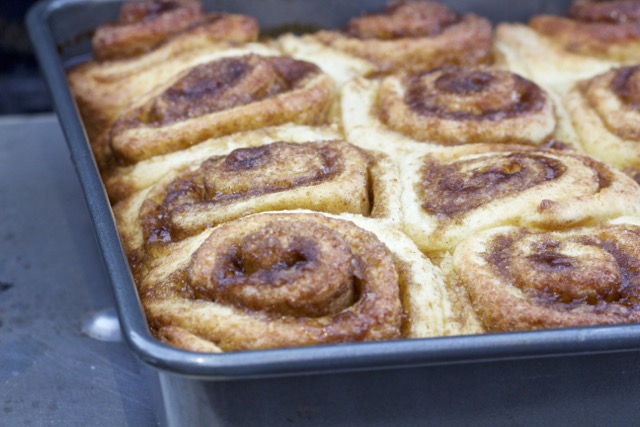 Egg Nog Cinnamon Rolls on grill | Cooking-Outdoors.com | Gary House