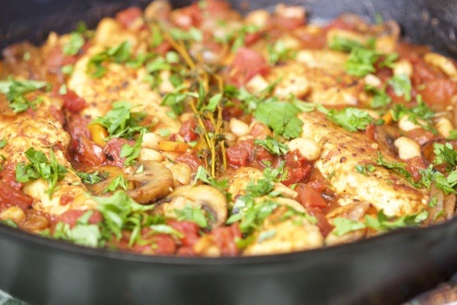 Easy Tuscan Chicken Cast Iron Skillet Recipe for the Grill | Cooking-Outdoors.com | Gary House